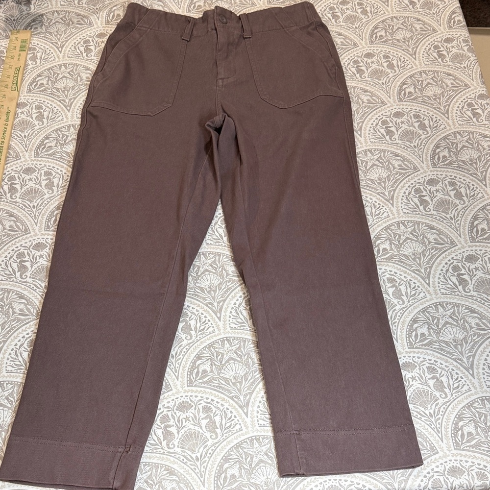 Women’s 32 cool small Brown Pants